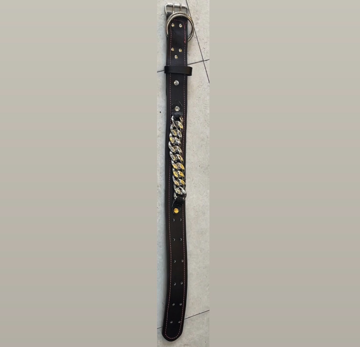 قلاده گردنی چرم کارتیر رنگ نقره ای سایز بزرگ برای سگ های نژاد بزرگ